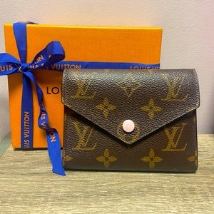 Louis Vuitton VICTORINE WALLET *Rose Ballerine*